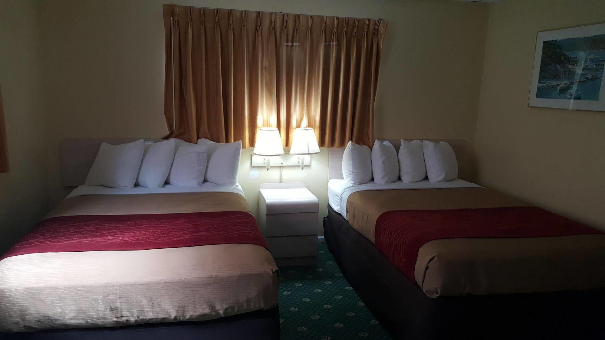 The Palms On Ocean Motel ปอมปาโนบีช ภายนอก รูปภาพ